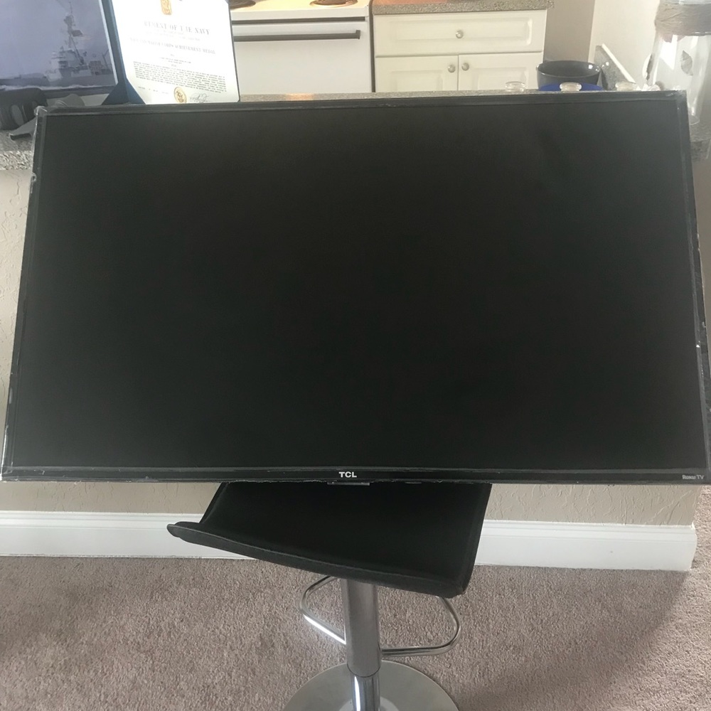 TCL 43 LED HDTV Roku TV